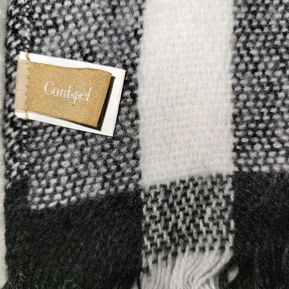 Conbipel Italy Black & White Plaid Acrylic Wrap/Scarf  22